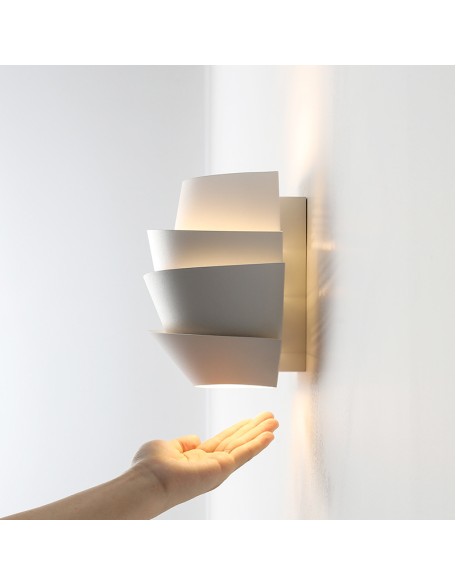 Scandinavian Bedside Wall Sconce