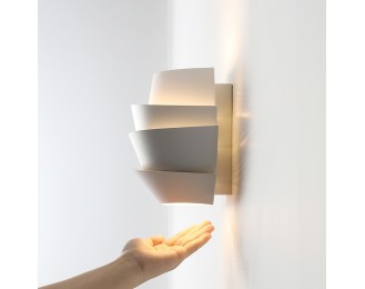 Scandinavian Bedside Wall Sconce